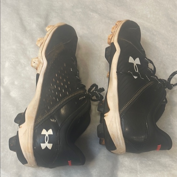 Under Armour Black Men's Athletic Shoes - Picture 9 of 9